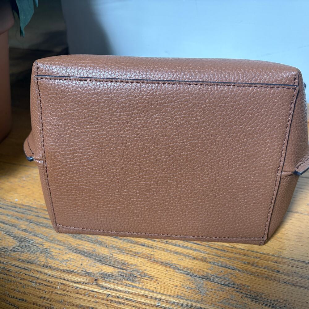 Michael Kors Emilia Small Bucket Messenger Bag Luggage Brown -no strap - Picture 10 of 10